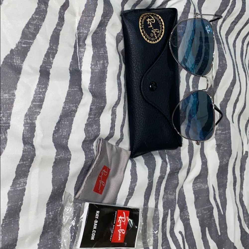 Ray ban aviator sunglasses